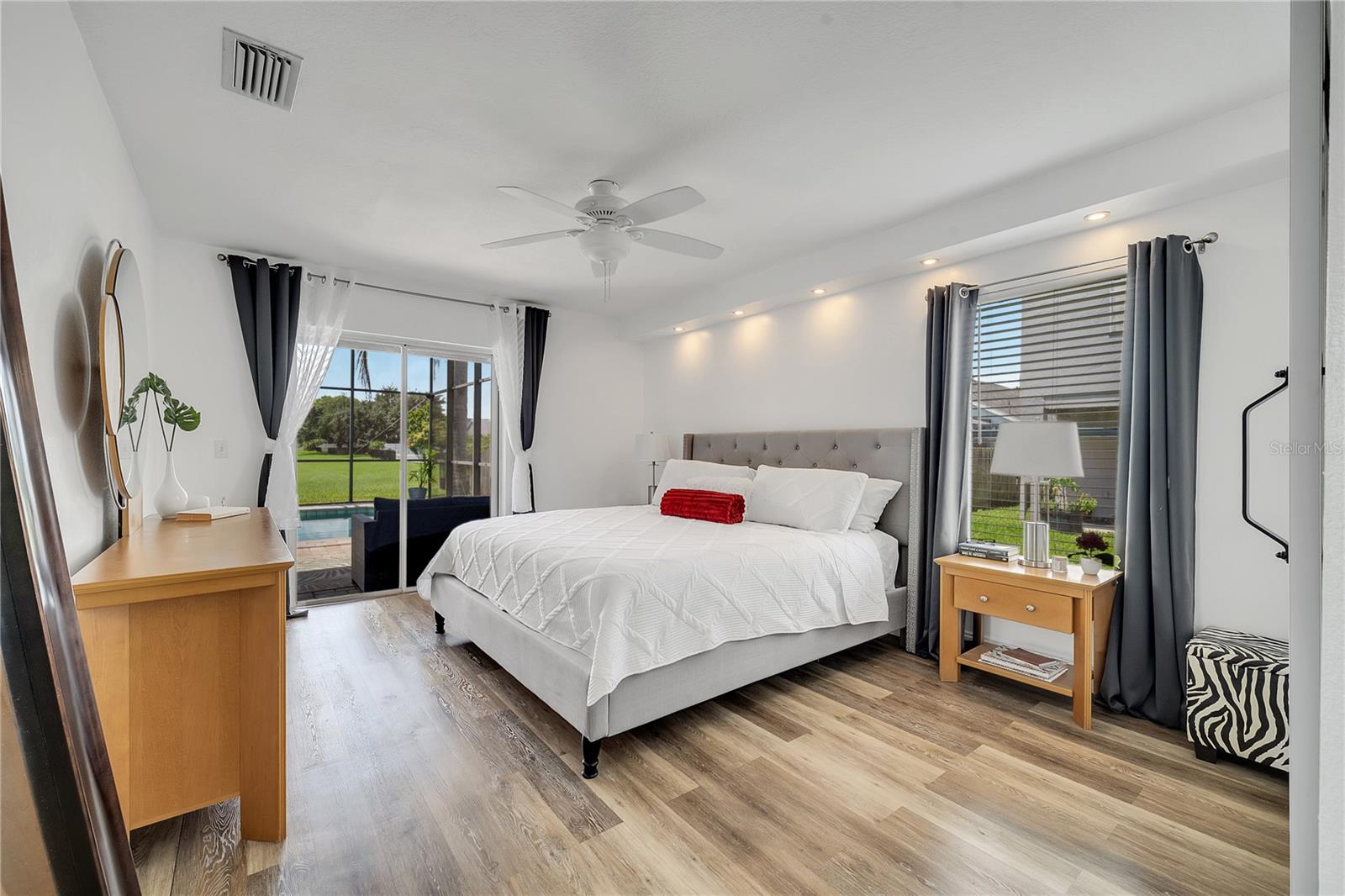 Image 33 of 66 For 13404 Bradwater Court