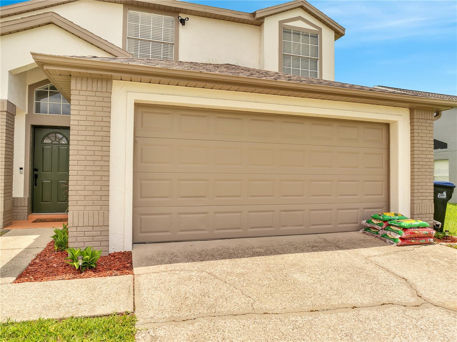 Image 8 of 66 For 13404 Bradwater Court