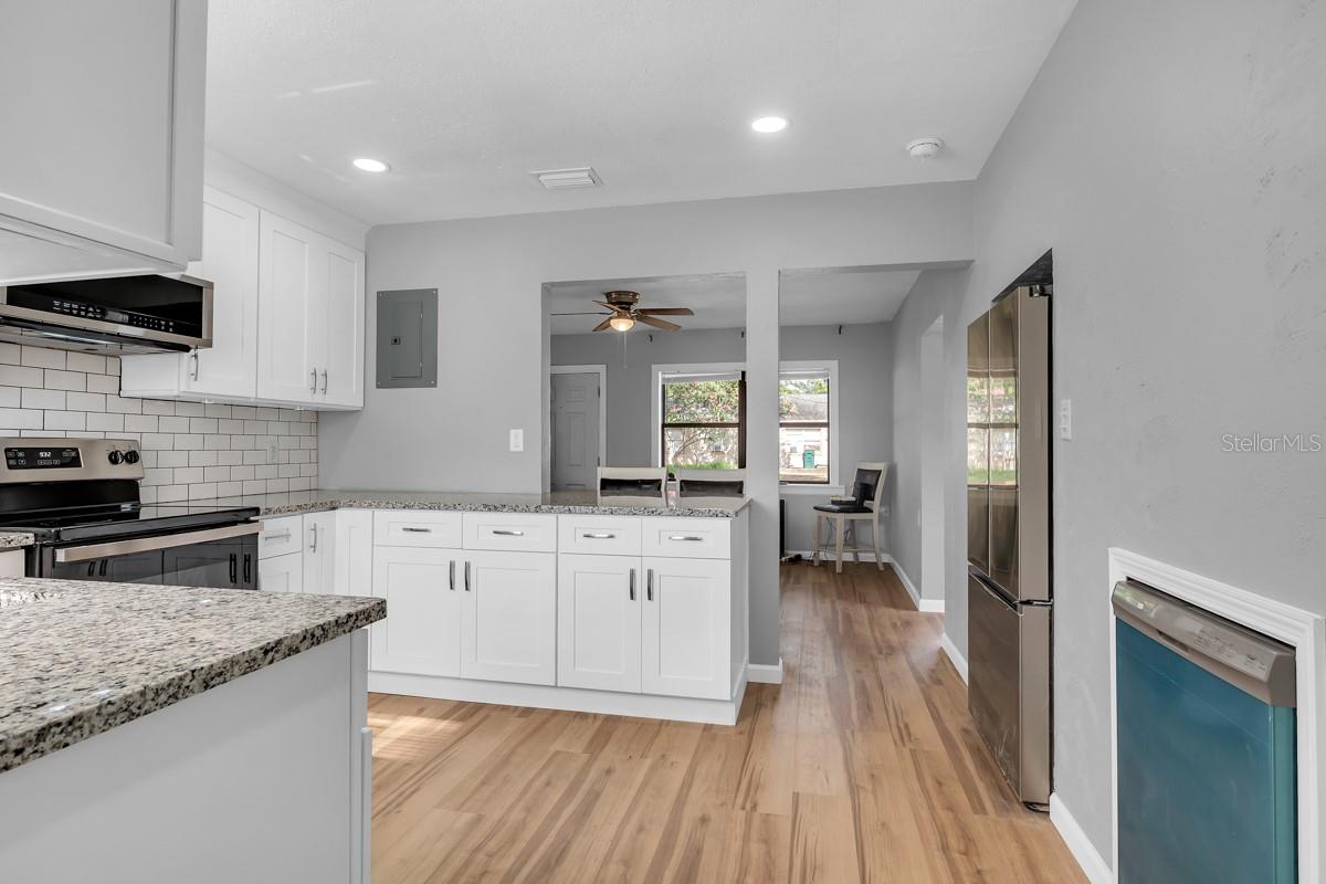 Image 5 of 19 For 1342 Gary Drive