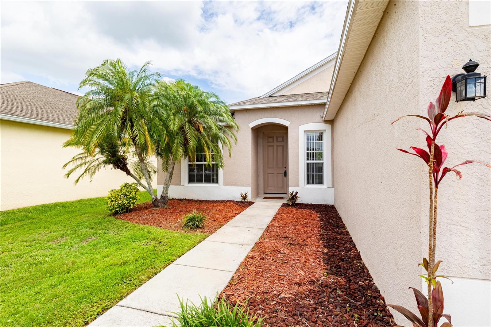 Image 14 of 18 For 612 Cressa Circle