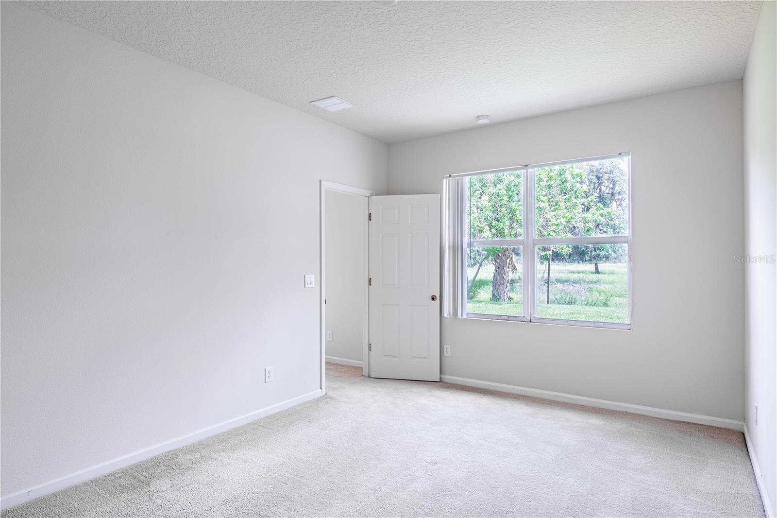 Image 6 of 18 For 612 Cressa Circle