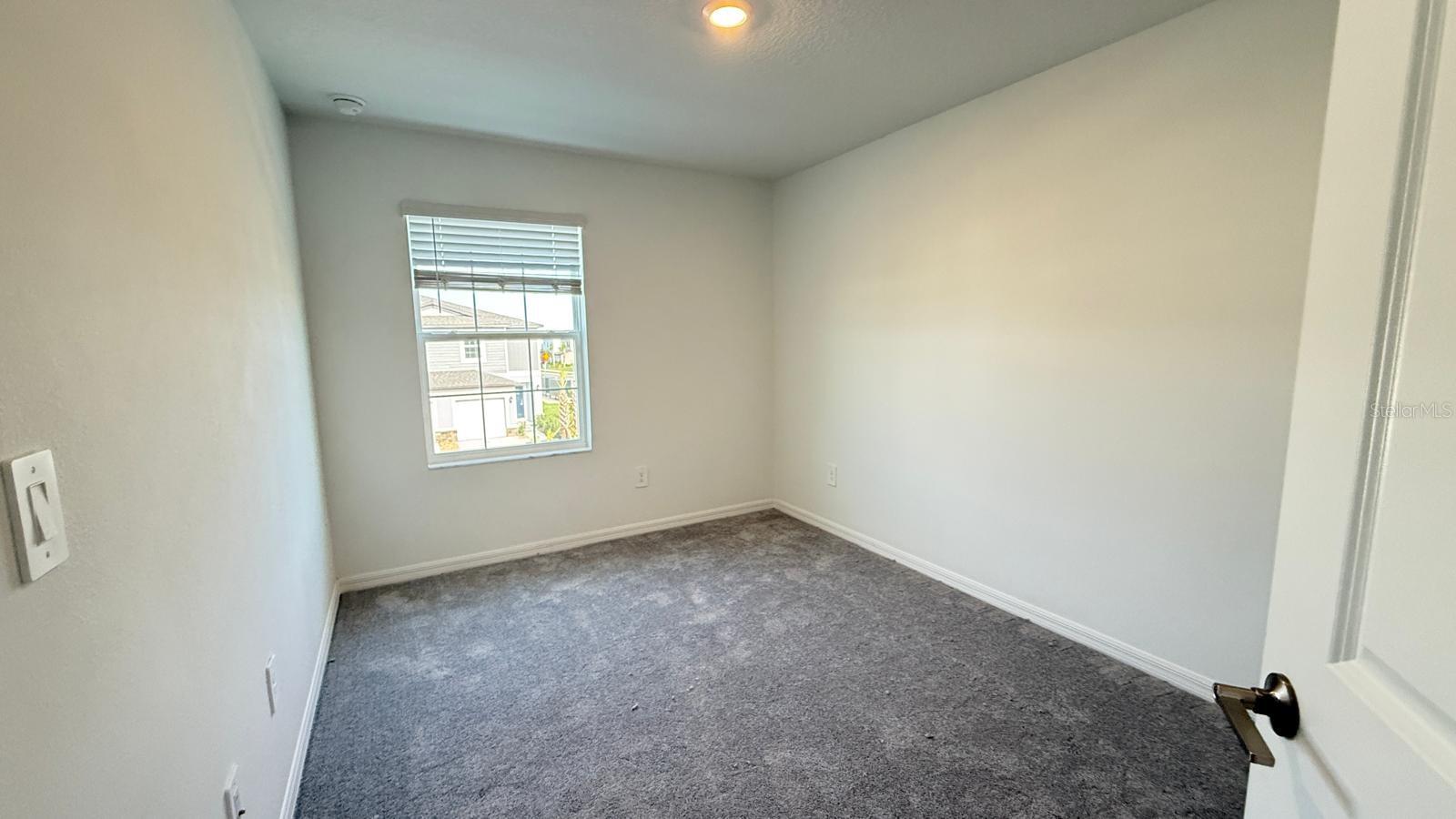 Listing photo id 11 for 10264 Trumpet Honeysuckle Way