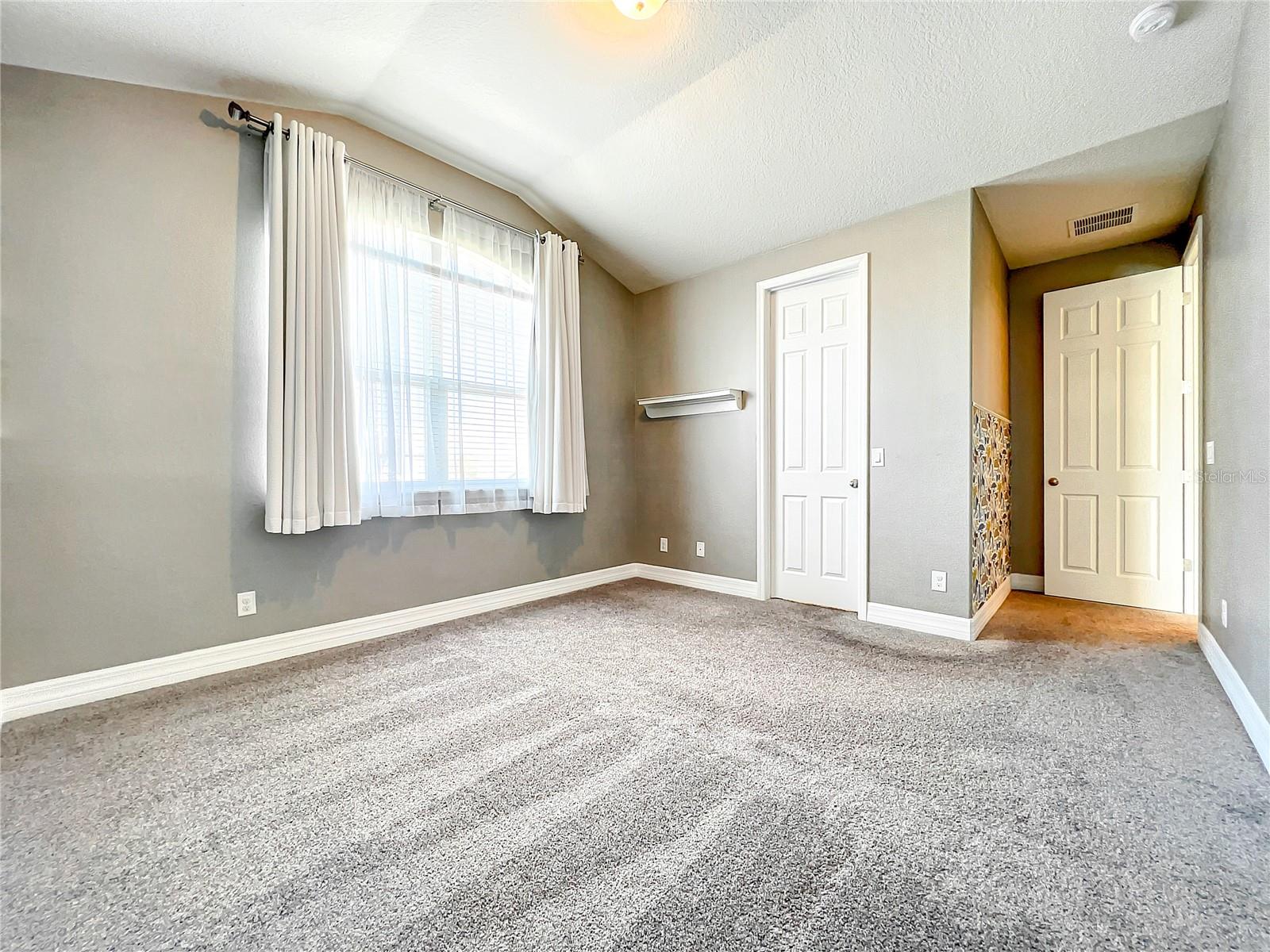 Image 30 of 45 For 4993 Southlawn Avenue