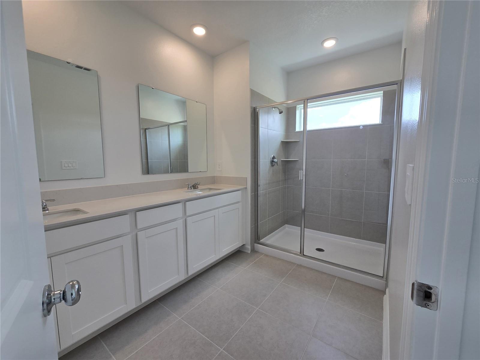 Image 11 of 25 For 3062 Chantilly Drive