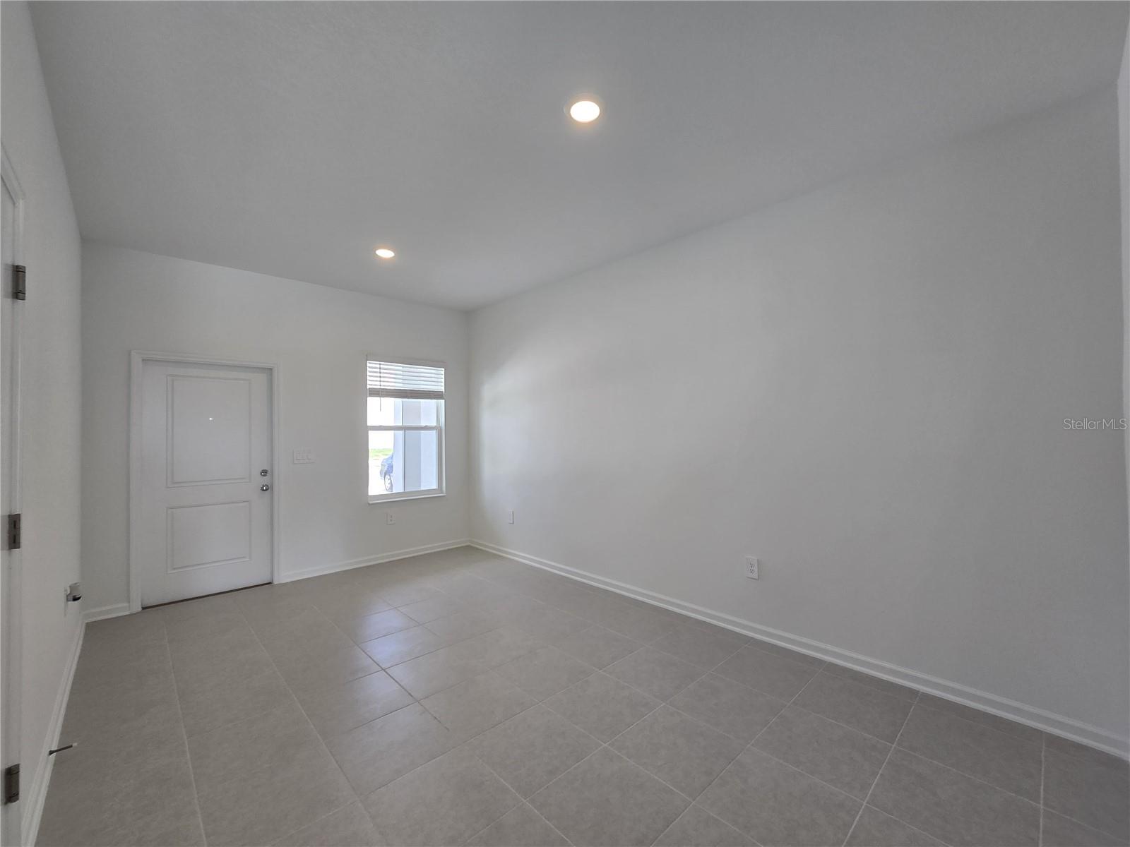 Image 2 of 25 For 3062 Chantilly Drive