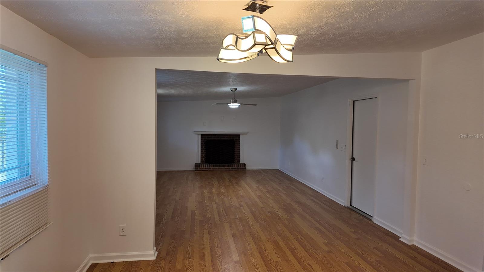 Image 7 of 19 For 5517 Maxine Drive