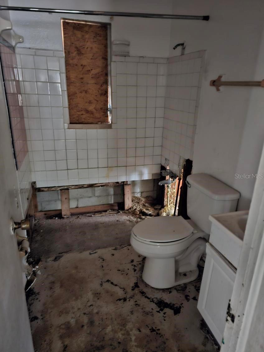 Image 4 of 8 For 134 Flamingo Drive