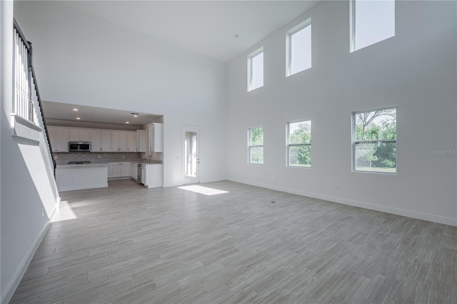 Image 21 of 63 For 9199 Waverly Walk Drive