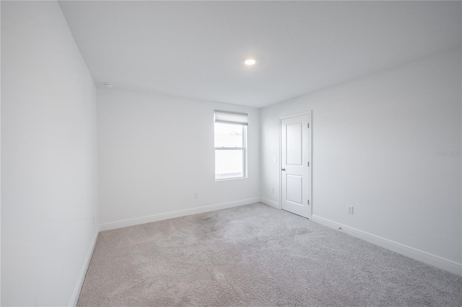 Image 34 of 63 For 9199 Waverly Walk Drive