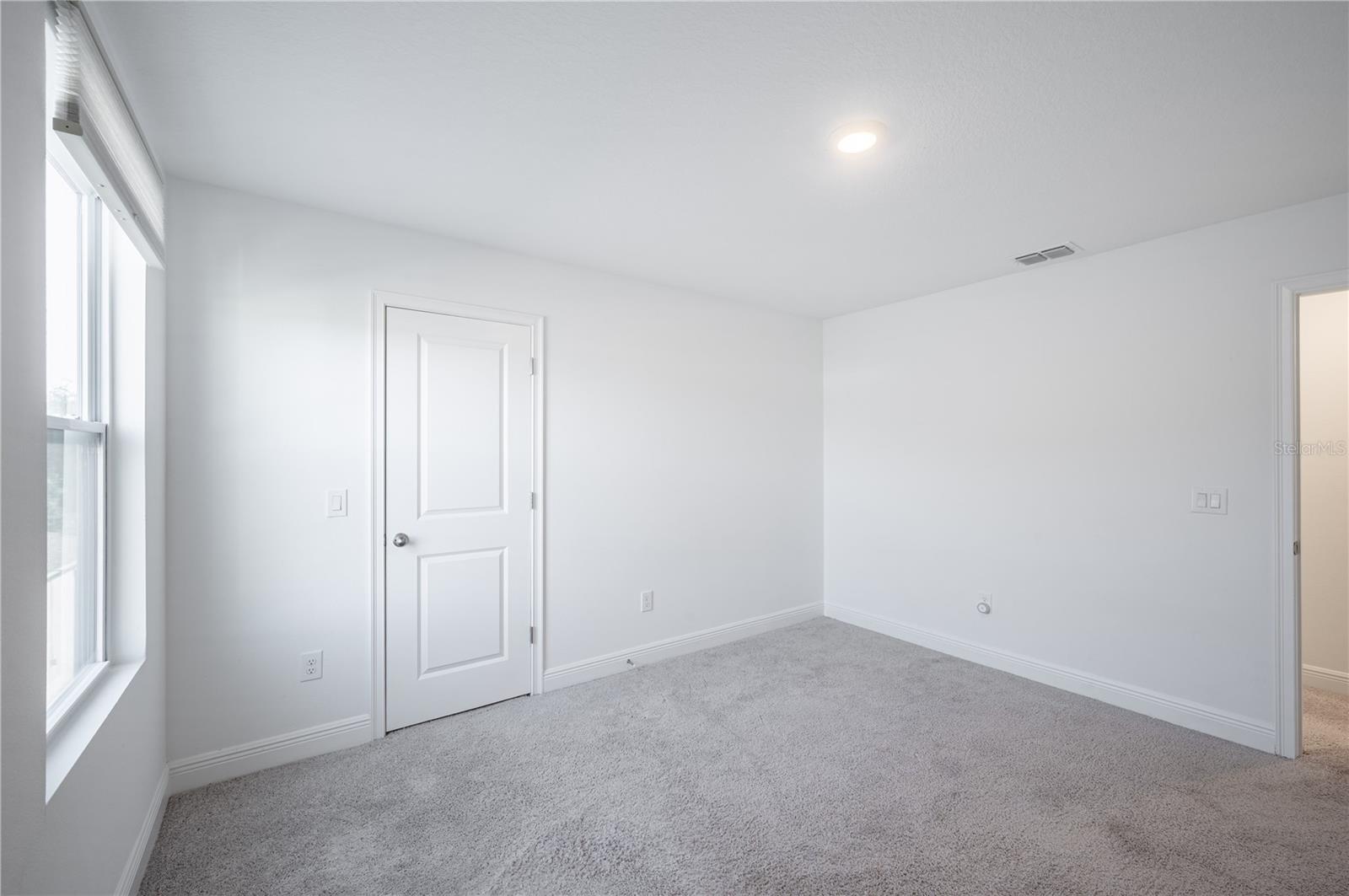 Image 35 of 63 For 9199 Waverly Walk Drive