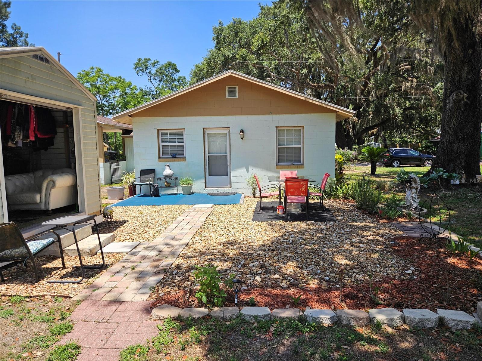 Image 4 of 11 For 3910 Orange Avenue