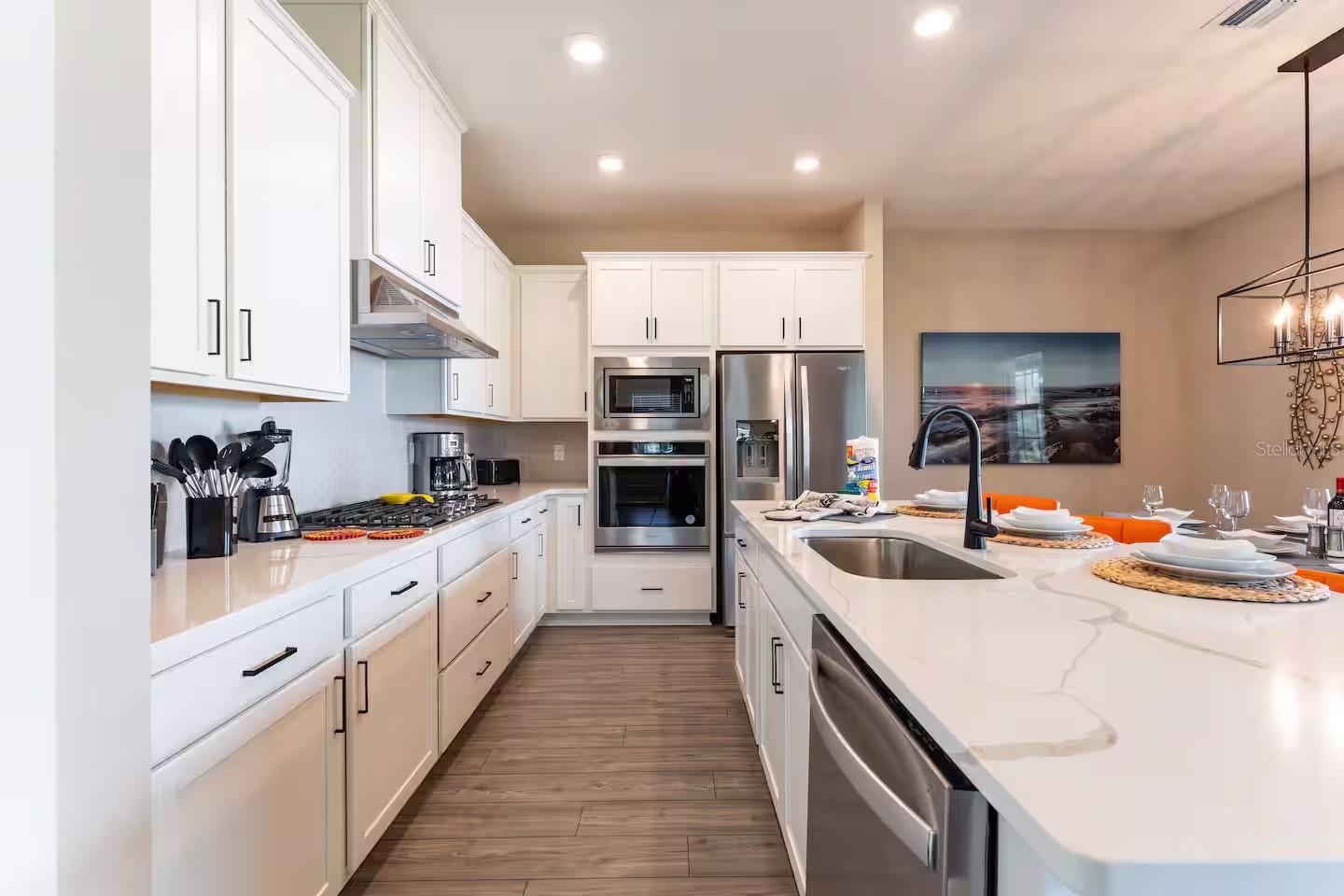 Image 4 of 53 For 7951 Haverhill Way