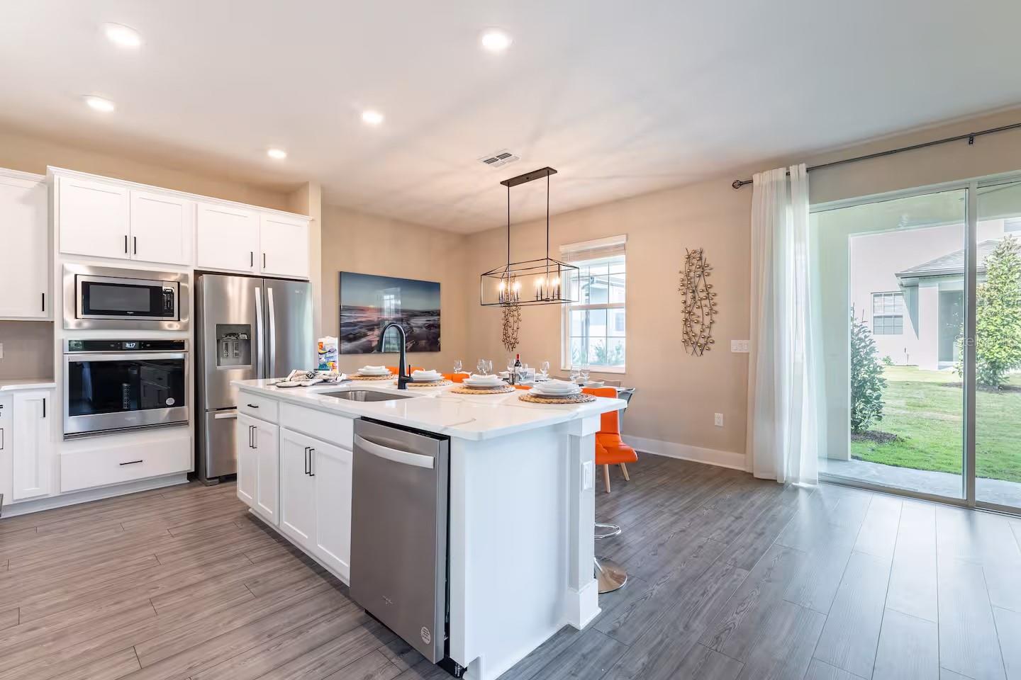 Image 6 of 53 For 7951 Haverhill Way