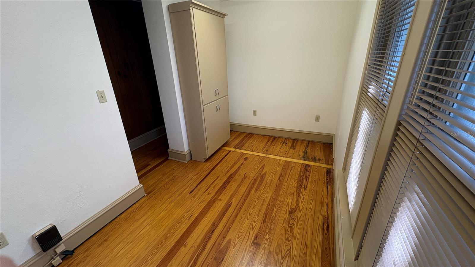 Image 12 of 45 For 122 St. Clair Abrams Avenue