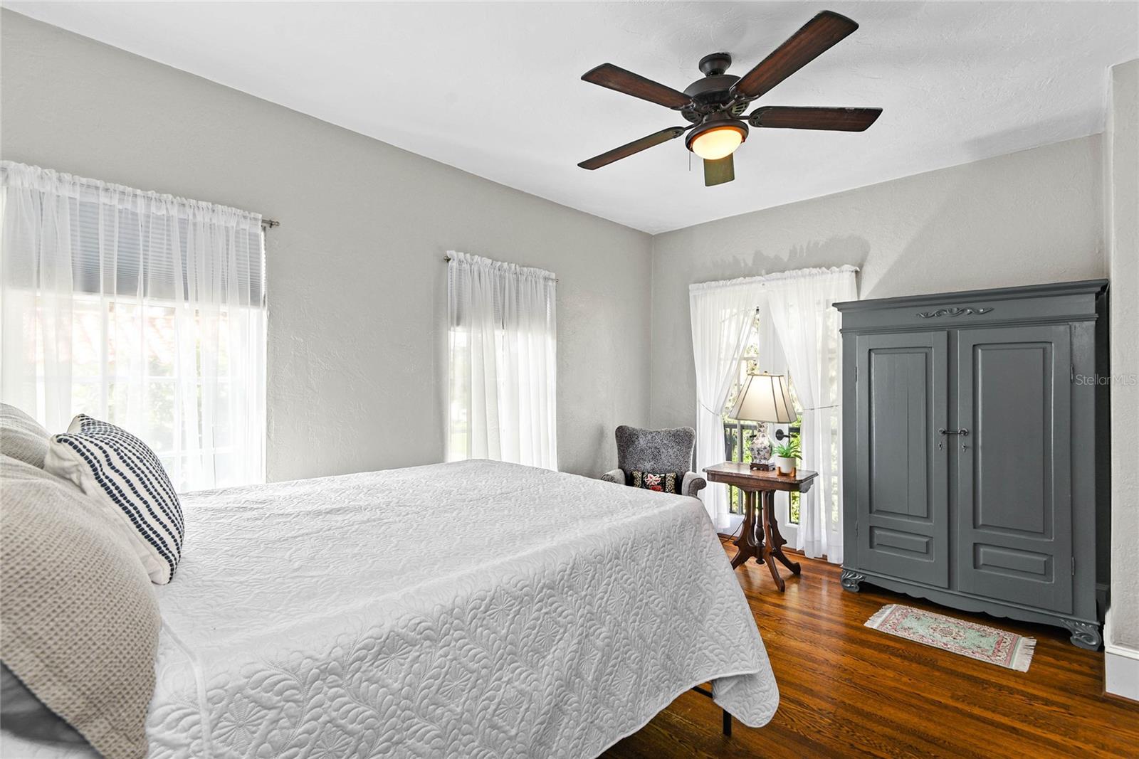 Image 39 of 63 For 522 Cherokee Drive