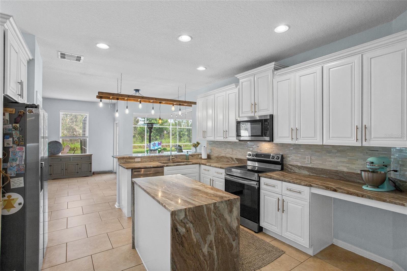 Image 6 of 50 For 701 Little Hampton Lane