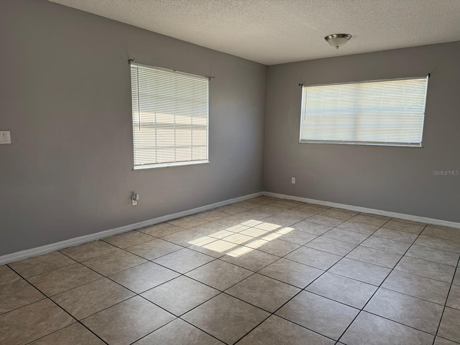 Image 3 of 16 For 947 25th Street
