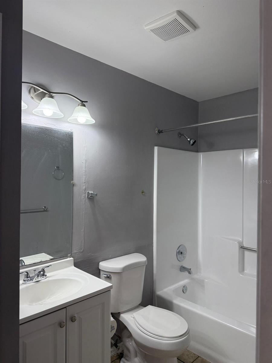 Image 7 of 16 For 947 25th Street