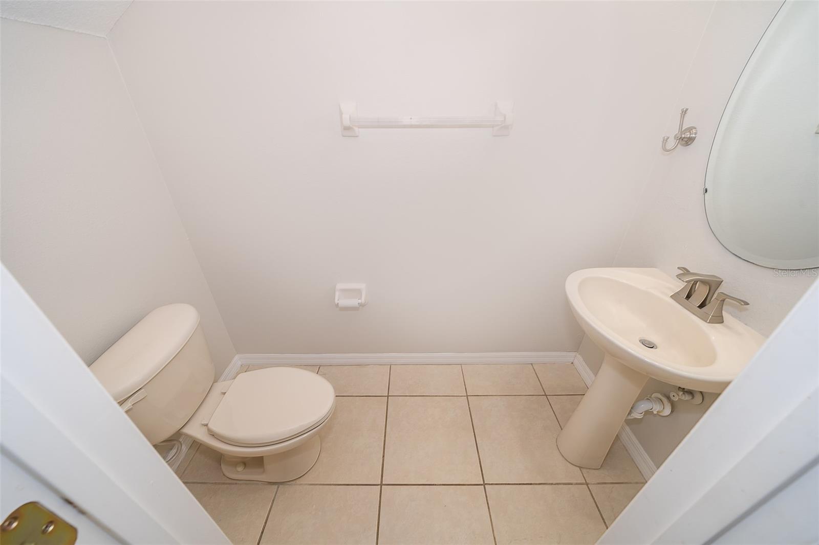 Image 3 of 27 For 2185 Chatham Place Drive