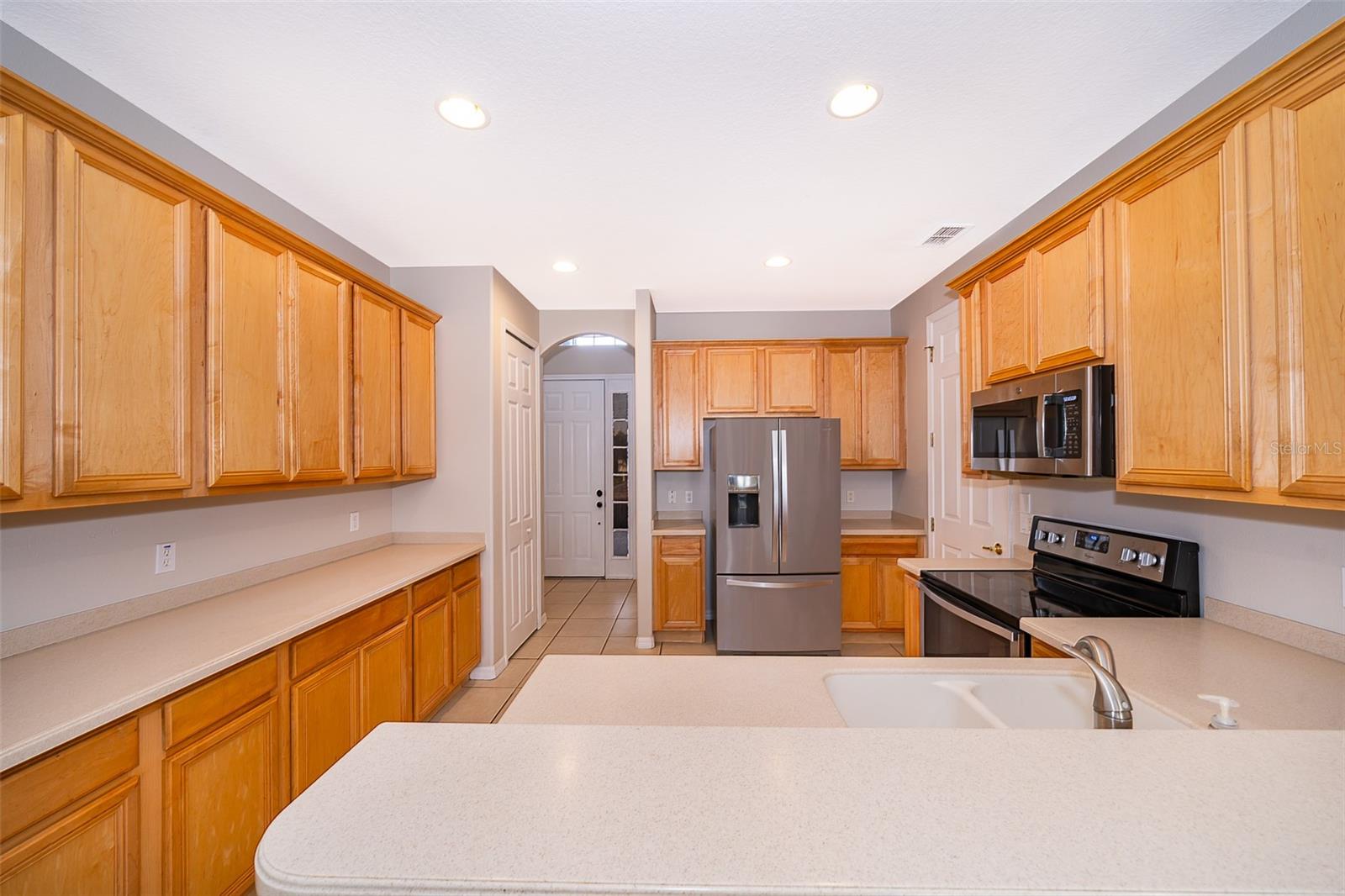 Image 6 of 27 For 2185 Chatham Place Drive
