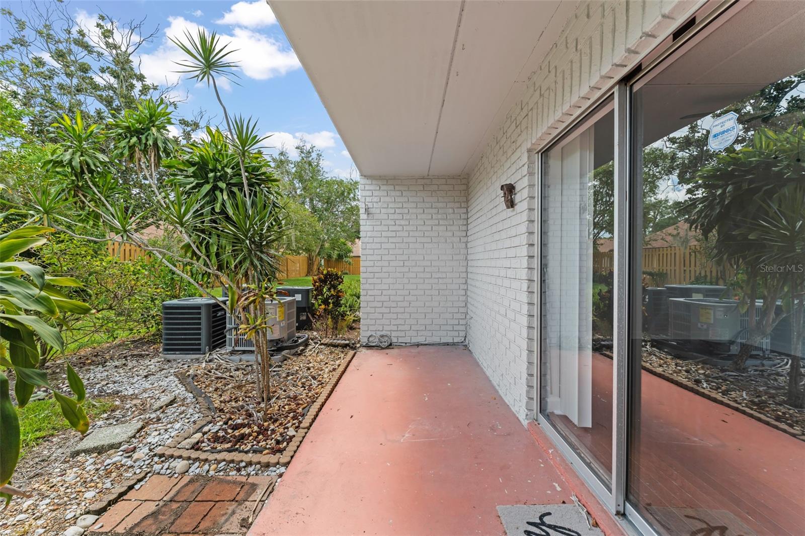 Image 31 of 33 For 225 Lewfield Circle 225