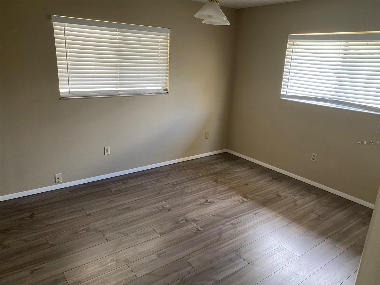 Image 4 of 10 For 930 Bryan Court