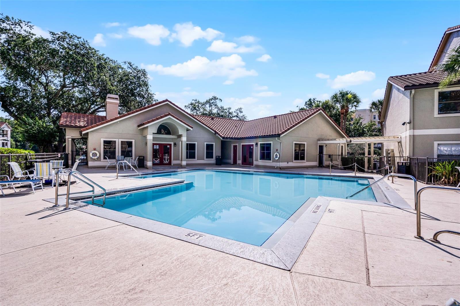 Image 24 of 34 For 3028 Parkway Boulevard 308