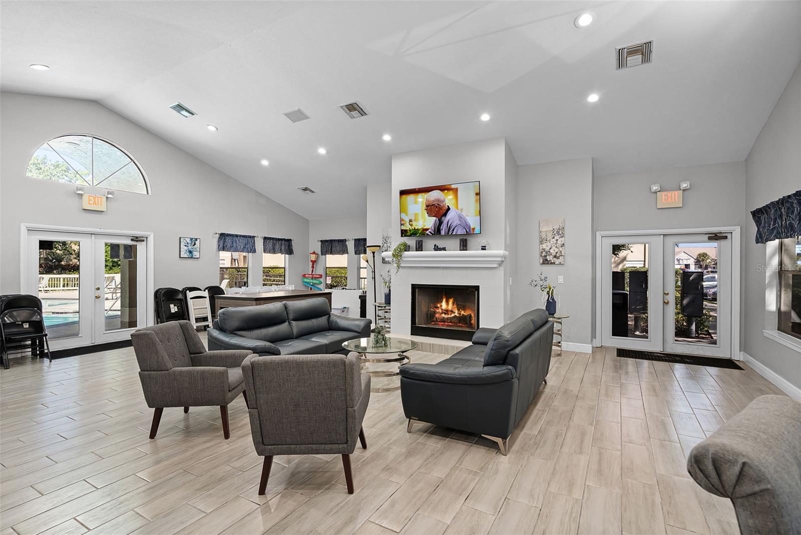 Image 27 of 34 For 3028 Parkway Boulevard 308
