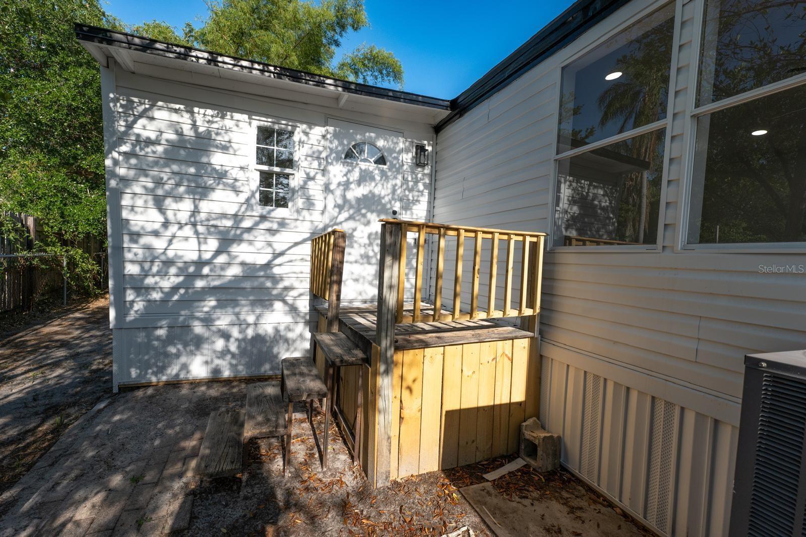Image 4 of 25 For 5907 Sussex Court