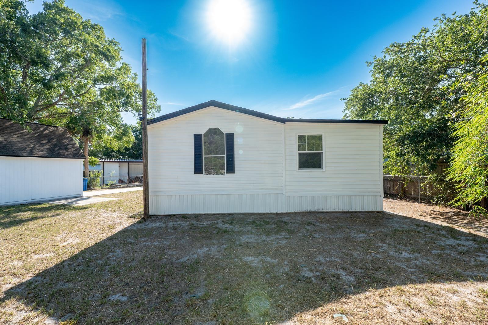 Image 8 of 25 For 5907 Sussex Court