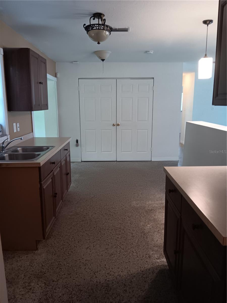 Image 4 of 13 For 2103 Mantilla Avenue