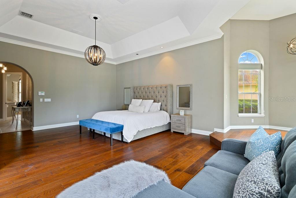 Listing photo id 17 for 2357 Alaqua Drive