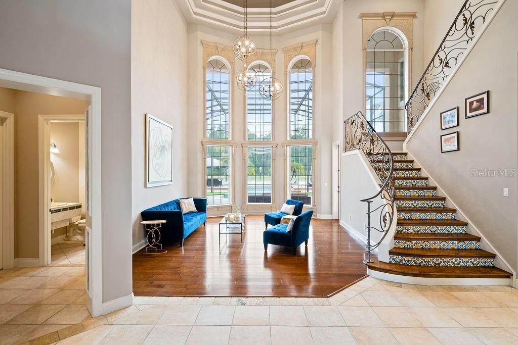 Listing photo id 3 for 2357 Alaqua Drive