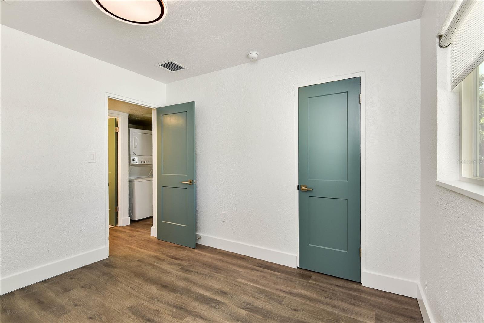 Image 22 of 32 For 648 Swoope Avenue