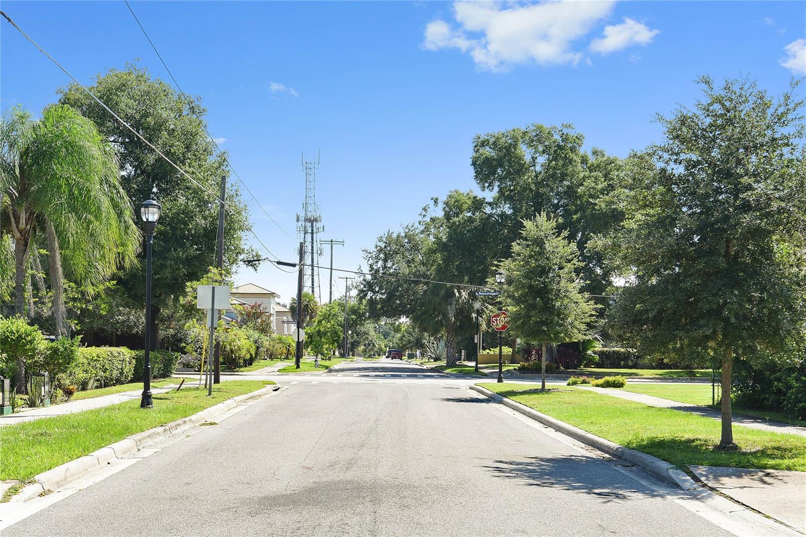Image 26 of 32 For 648 Swoope Avenue