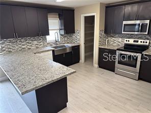 Image 2 of 17 For 759 Clifton Hills Street