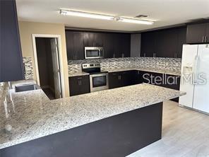 Image 4 of 17 For 759 Clifton Hills Street