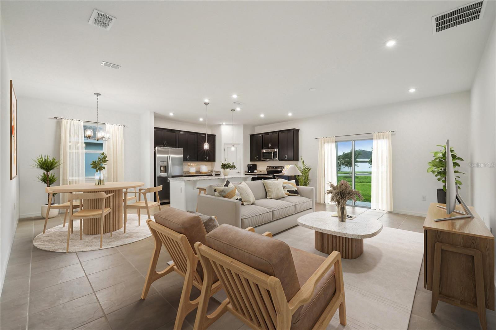 Image 4 of 9 For 1207 Normandy Drive