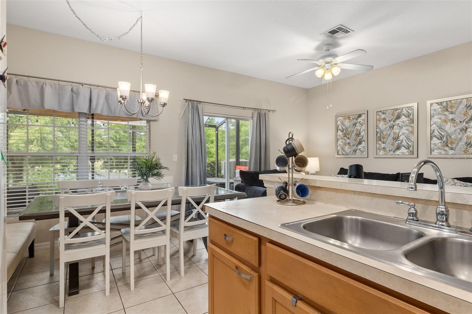 Image 11 of 49 For 2379 Caravelle Circle