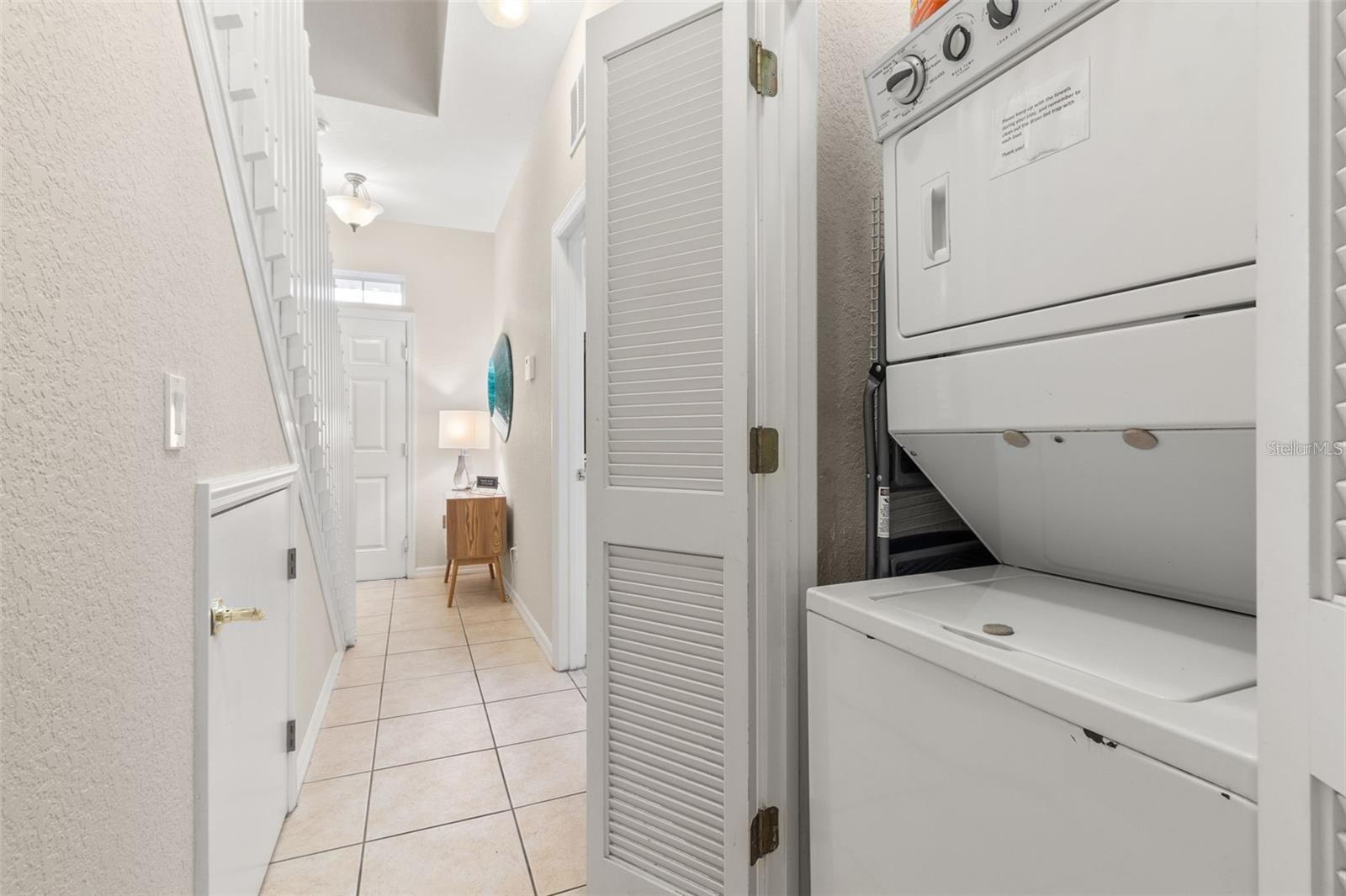 Image 18 of 49 For 2379 Caravelle Circle