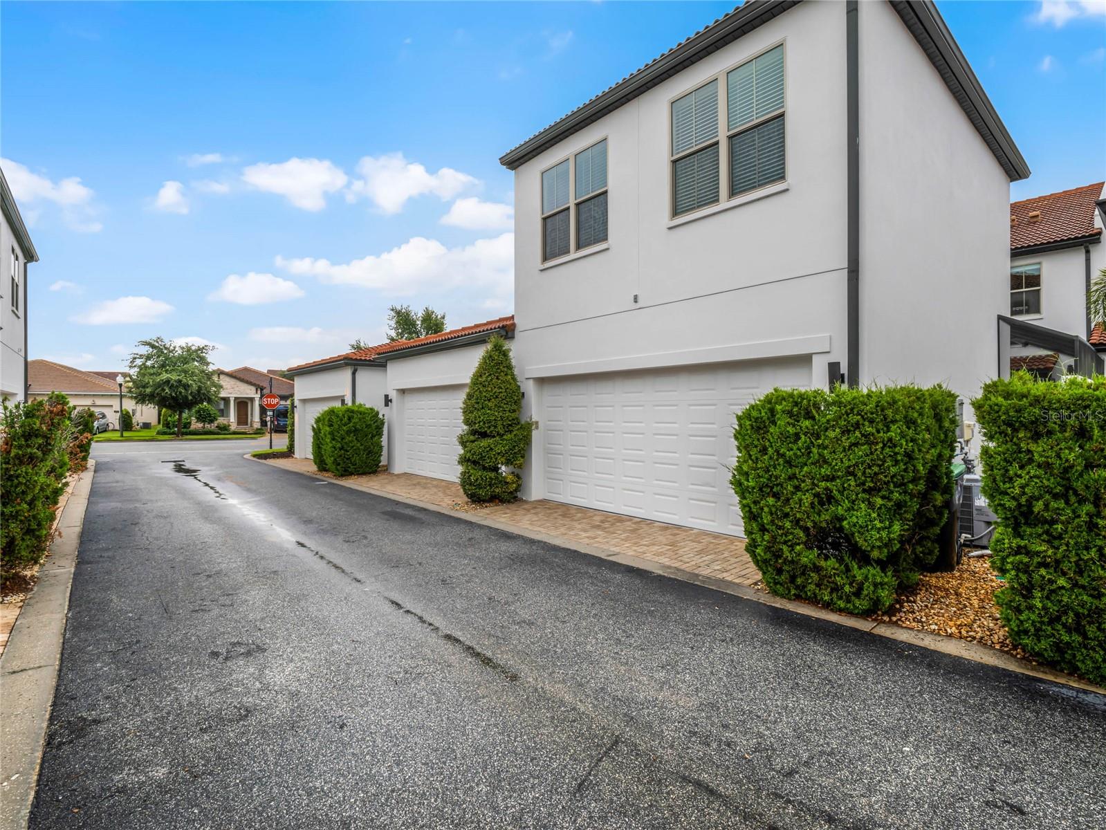 Image 34 of 44 For 8818 Bismarck Palm Drive
