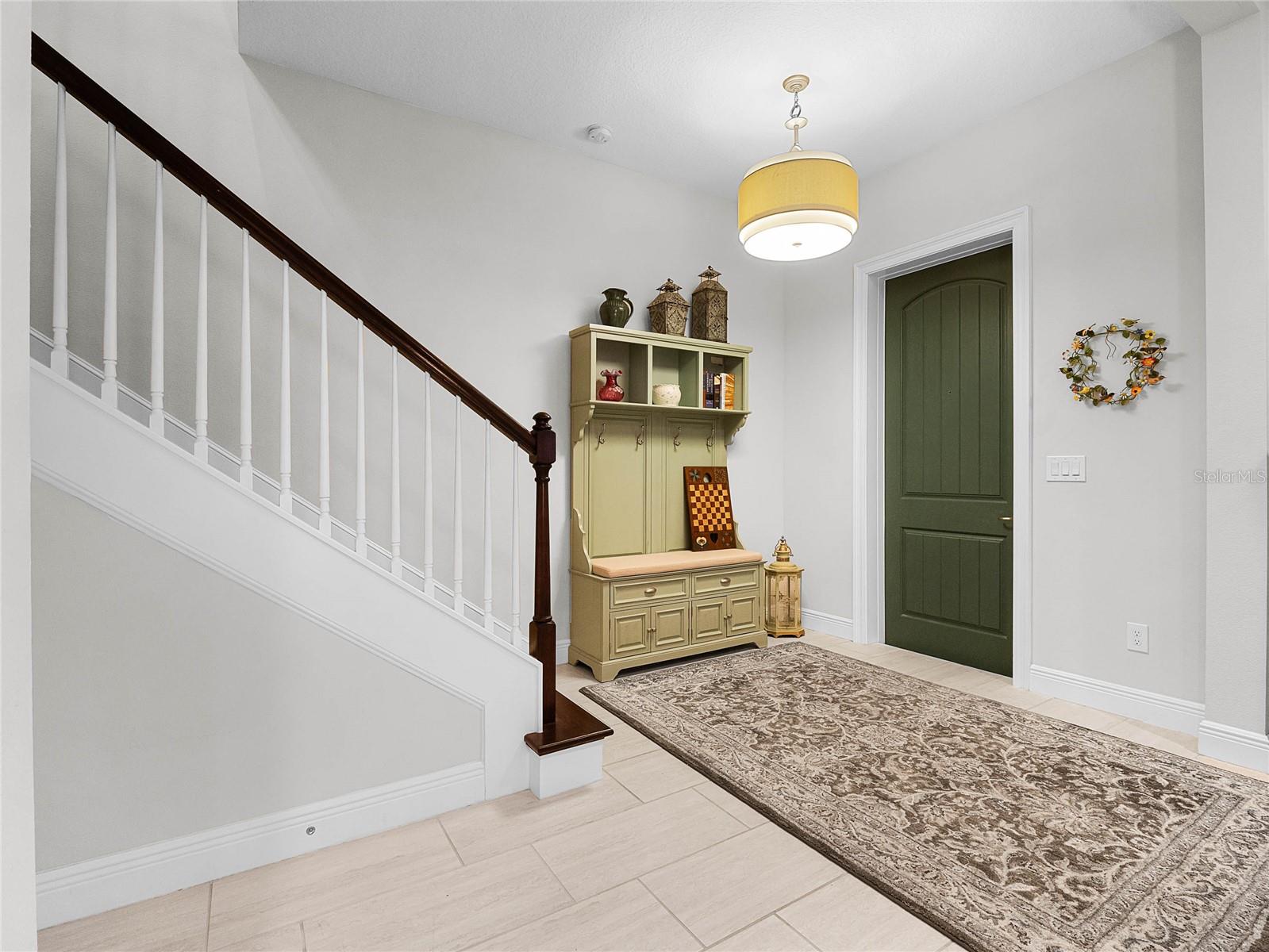 Image 6 of 44 For 8818 Bismarck Palm Drive