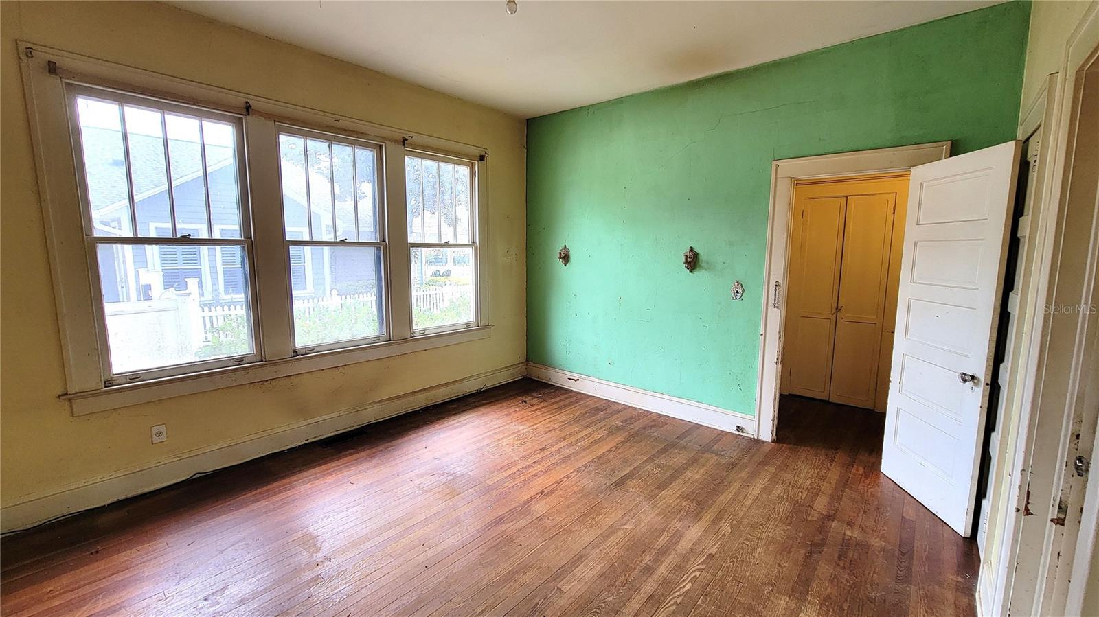 Image 16 of 19 For 206 Highland Avenue