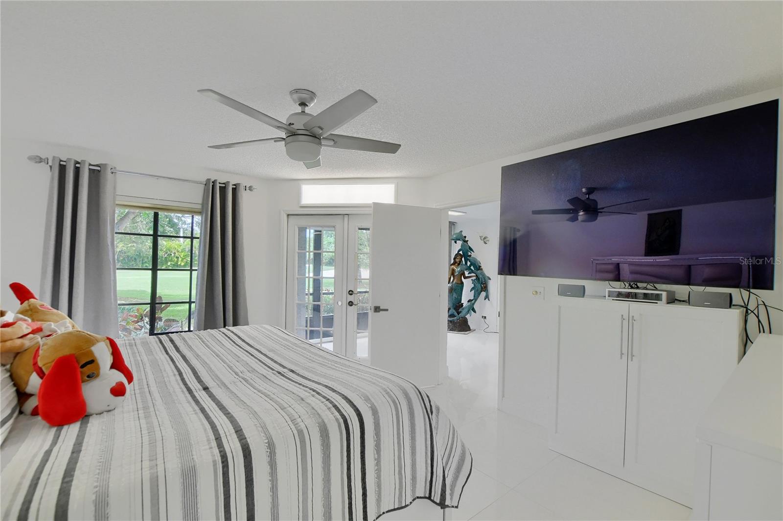 Image 7 of 27 For 7455 Glendevon Lane 202