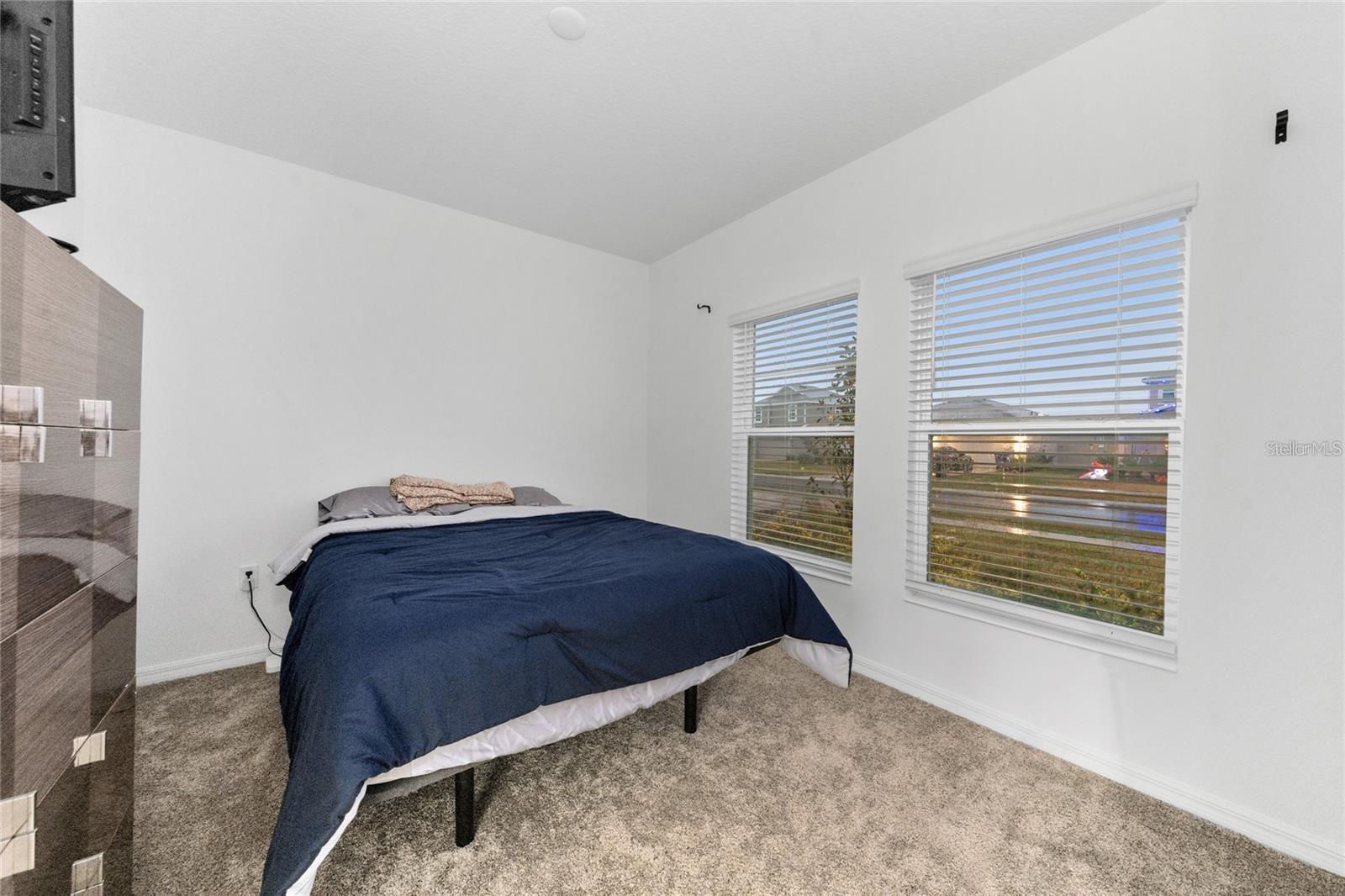 Image 12 of 19 For 3977 Willowbrook Drive