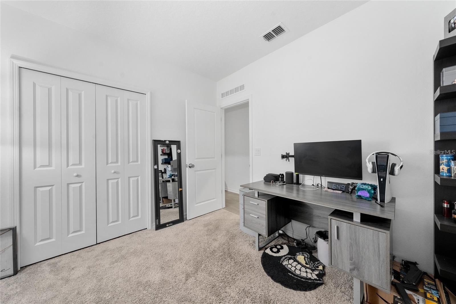 Image 15 of 19 For 3977 Willowbrook Drive