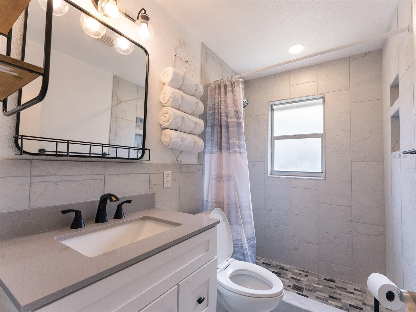Image 10 of 21 For 1395 Floral Lane
