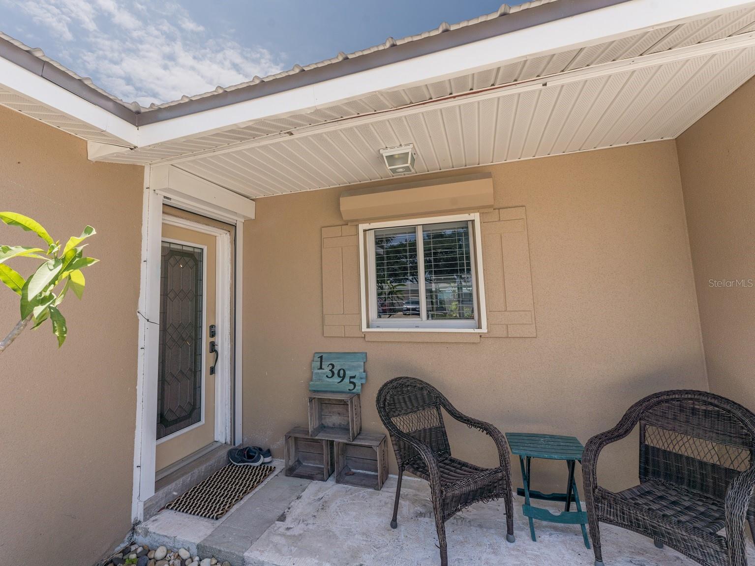 Image 3 of 21 For 1395 Floral Lane