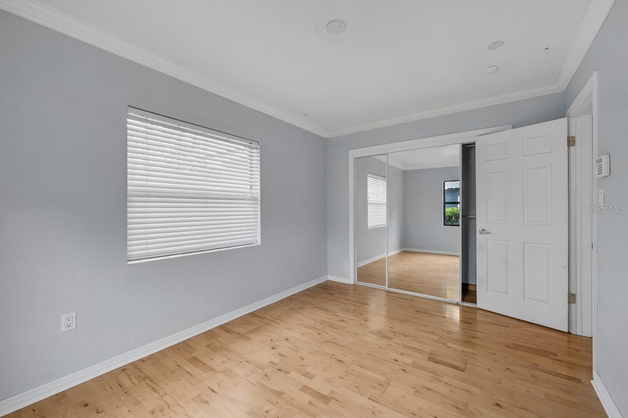Image 16 of 41 For 1021 Forest Avenue