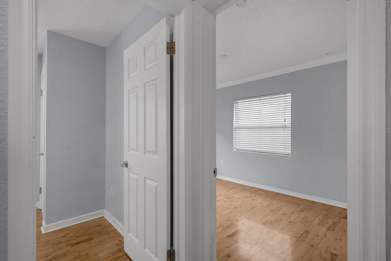Image 19 of 41 For 1021 Forest Avenue